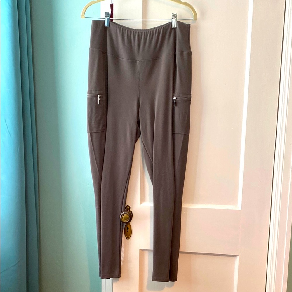 Tahari Sport khaki Leggings
